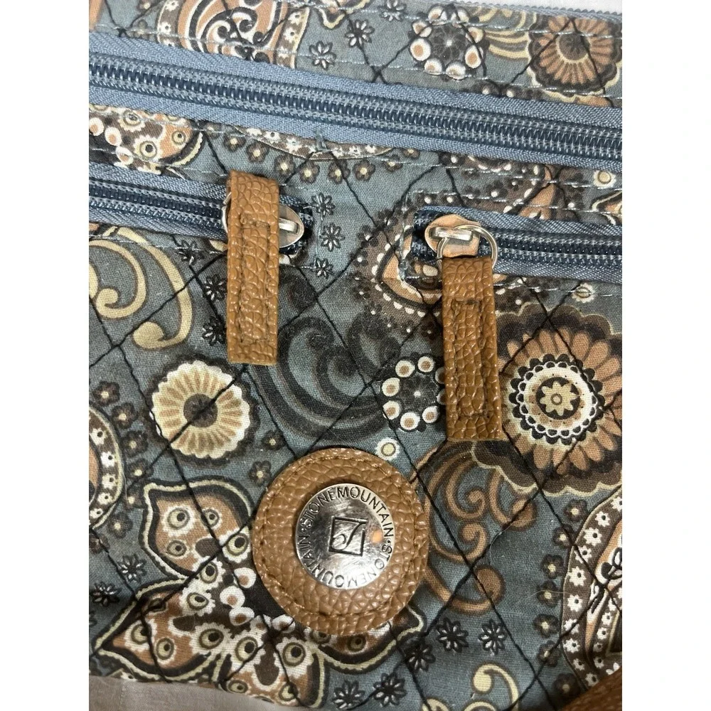 Stone Mountain Blue Paisley Quilted Fabric Multi Pocket Crossbody Bag Womens